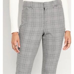 Old Navy Women's Plaid Gray High Rise Pixie Skinny Ankle Pants